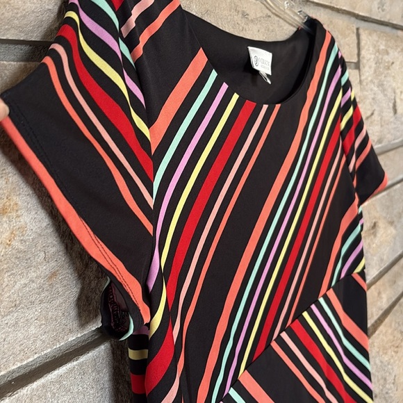 Versona Red and Black Sheath Midi Dress - Picture 3 of 9